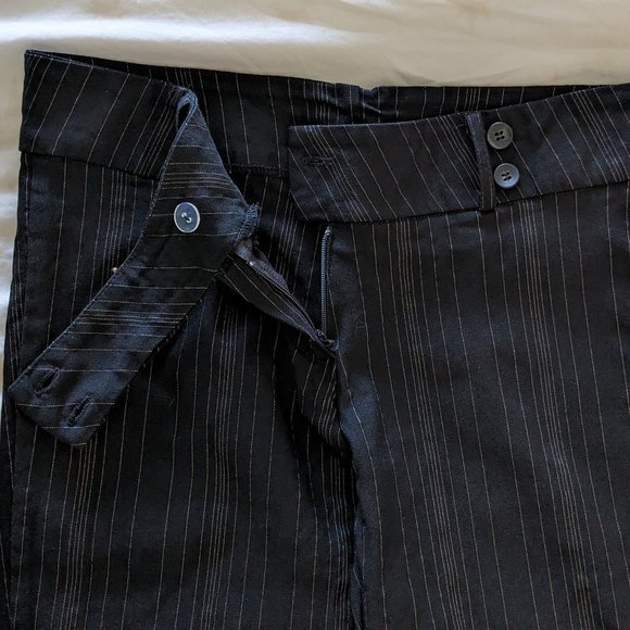 Low Rise, Subtle Flared bottom, Stretchy Office Pants NWOT - Picture 4 of 5